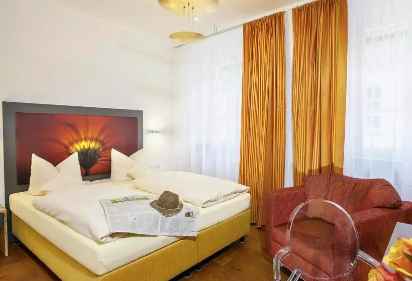 ホテル Münchner Hof Und Blauer Turm