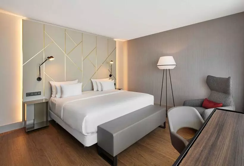 Hotell NH Collection Munchen Bavaria