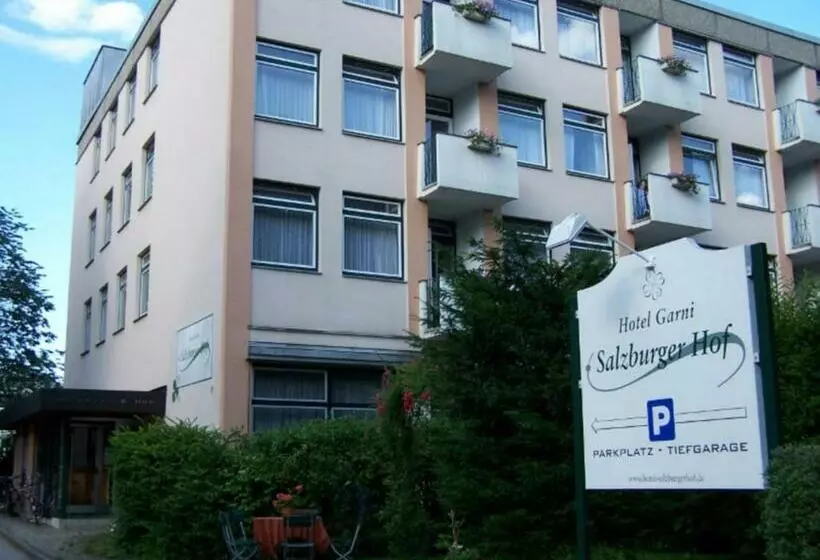 Отель Salzburger Hof  Garni