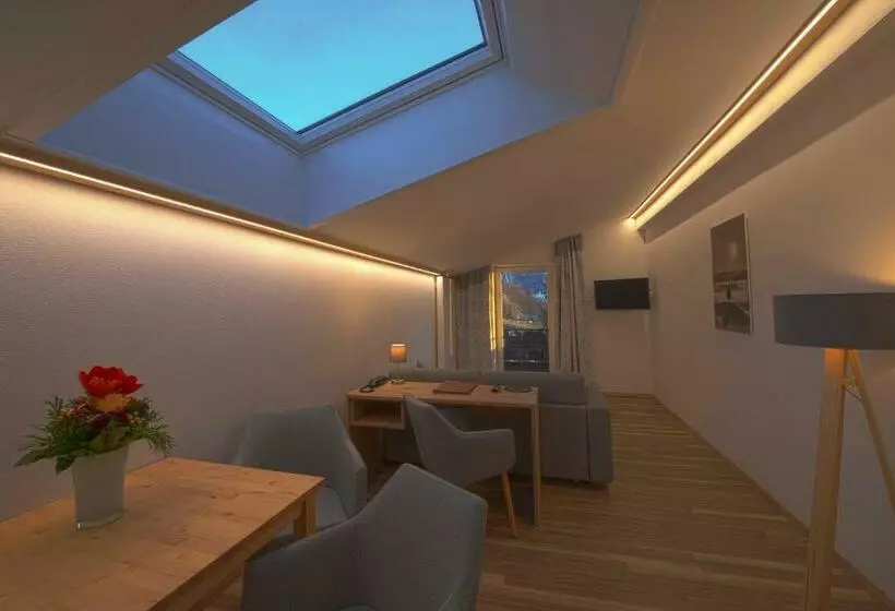 Отель Kur Und Ferien Alpenhof