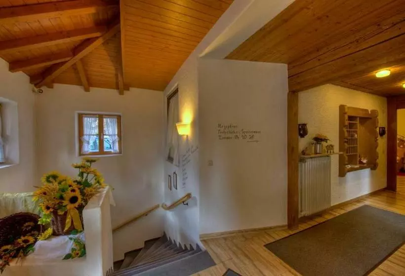 Отель Kur Und Ferien Alpenhof