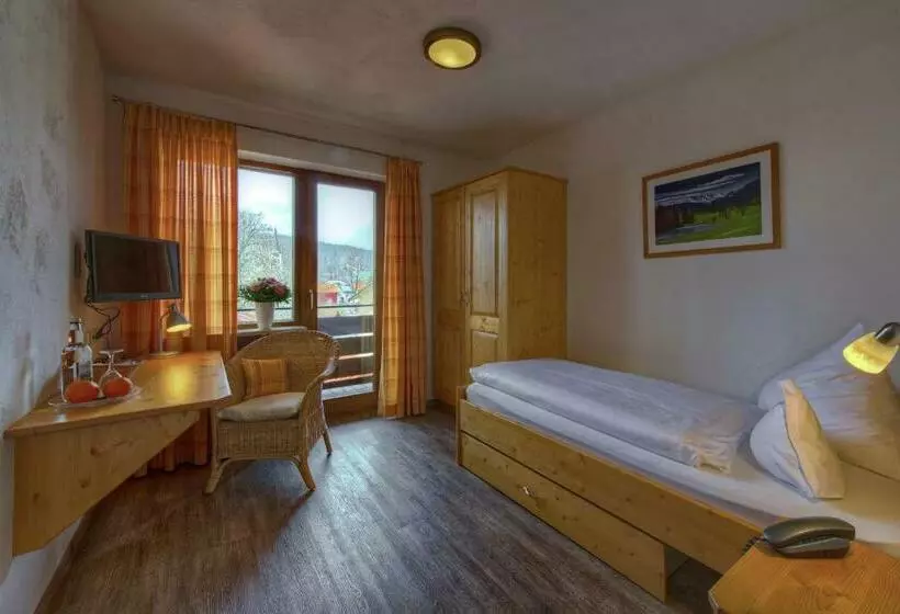 Отель Kur Und Ferien Alpenhof