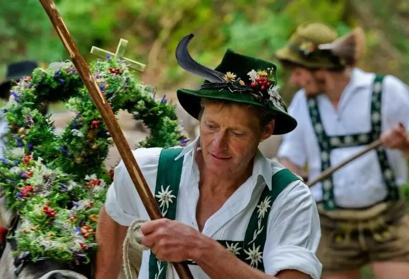 Отель Kur Und Ferien Alpenhof