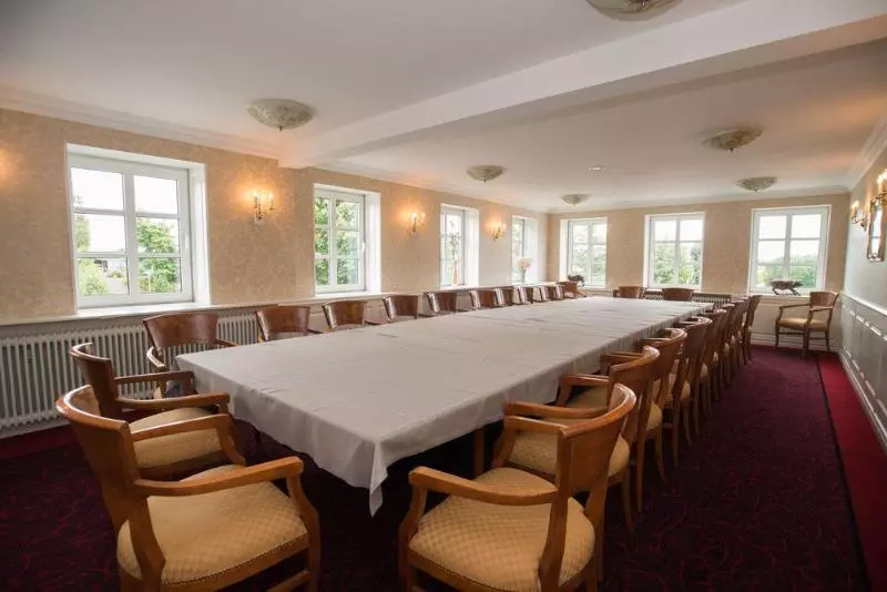 فندق Den Gamle Grænsekro Inn