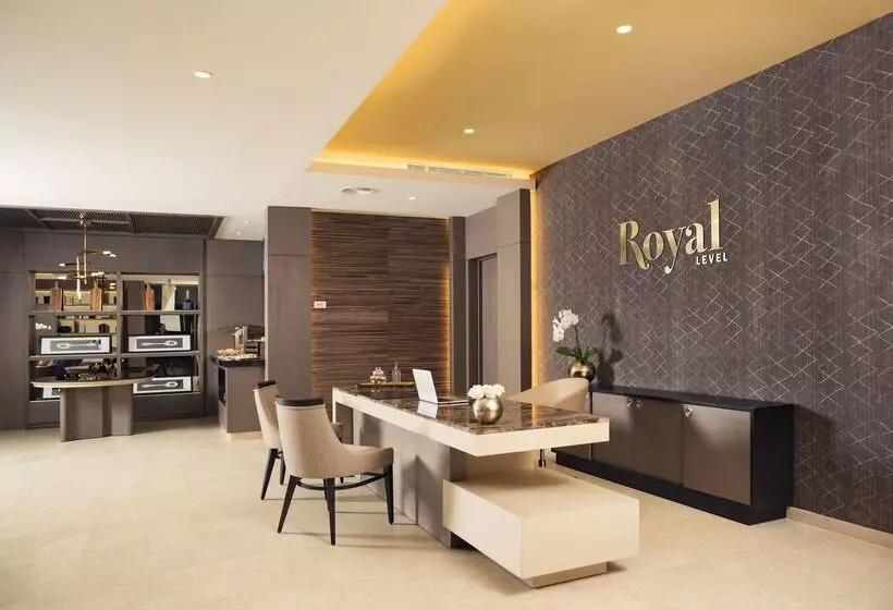 هتل El Embajador, A Royal Hideaway