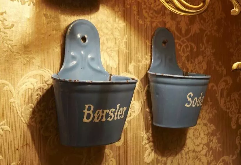 Отель Laasby Kro