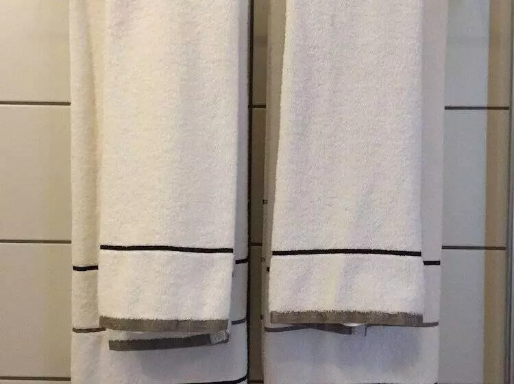 Отель Laasby Kro