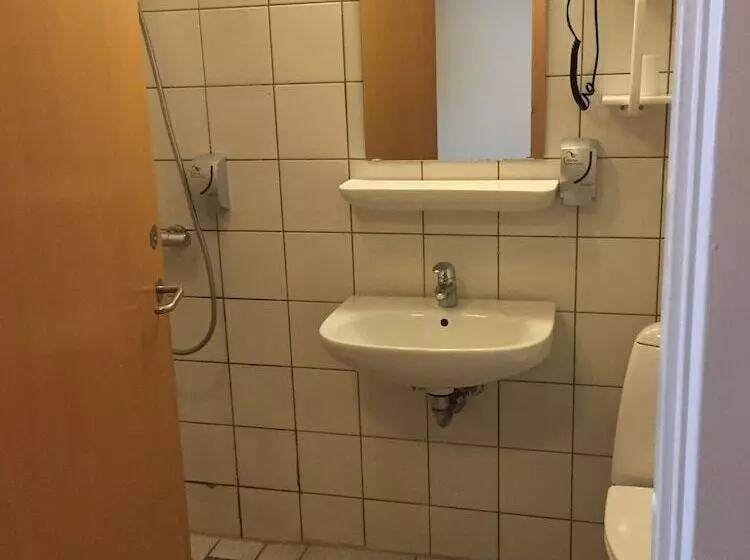 Отель Laasby Kro