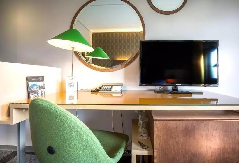 Отель Lautrup Park