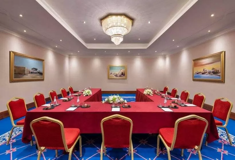 هتل Sheraton Grand Doha Resort & Convention
