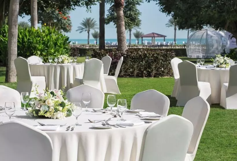 هتل Sheraton Grand Doha Resort & Convention