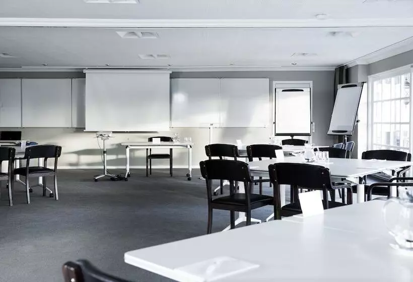 فندق Skjalm Hvide