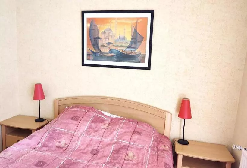 Appartement Vue Mer Exceptionnelle Avec Terrasse Et Parking à Trégastel 2 Chambres Fr 1 368 29