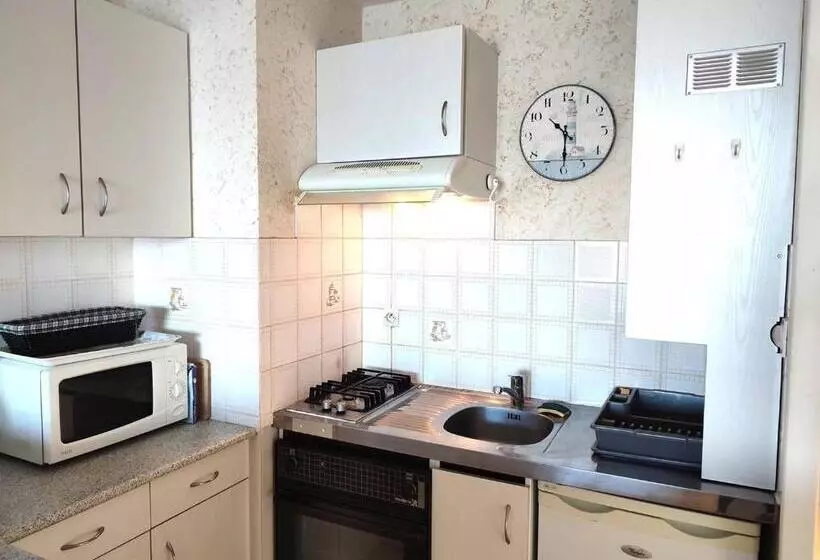 Appartement Vue Mer Exceptionnelle Avec Terrasse Et Parking à Trégastel 2 Chambres Fr 1 368 29