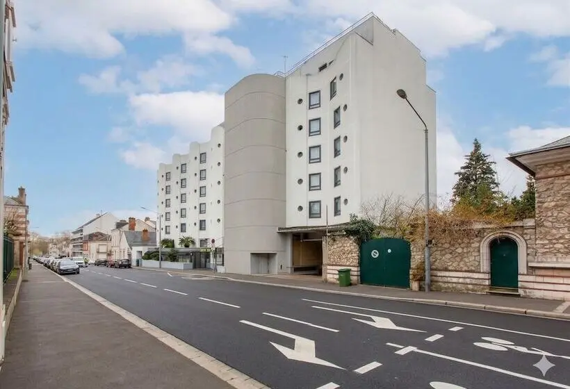 B&b Hotel Orléans Centre Foch