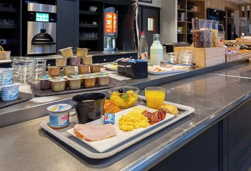 B&b Hotel Orléans Centre Foch