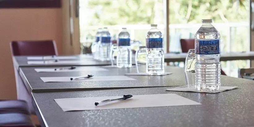 هتل Logis Hôtel De La Bruyere