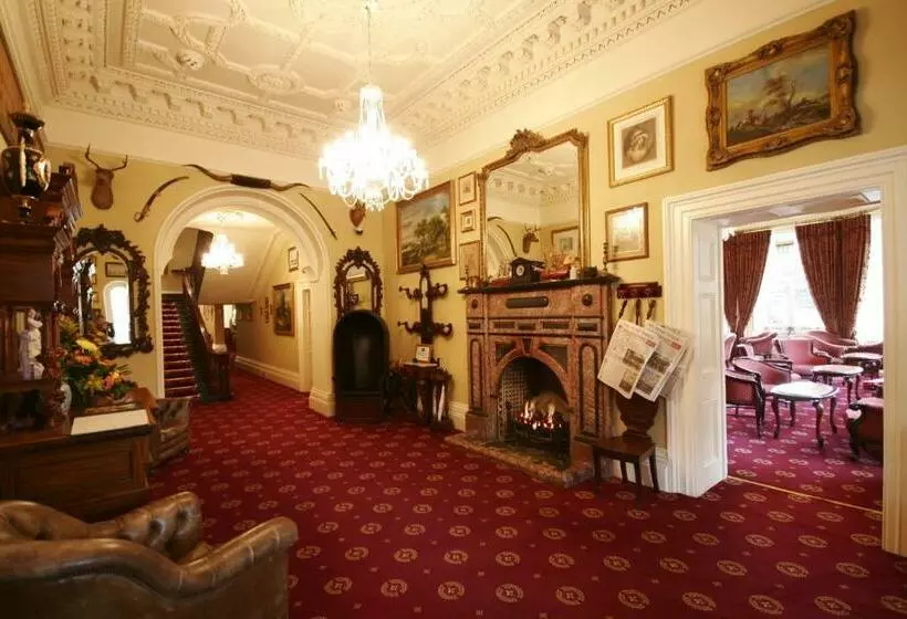 Отель Finnstown Castle