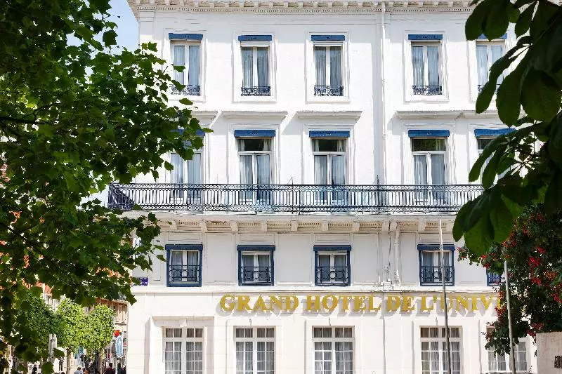 Grand Hotel De L Univers