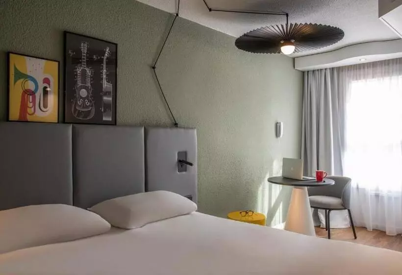 Отель Ibis Cannes Centre