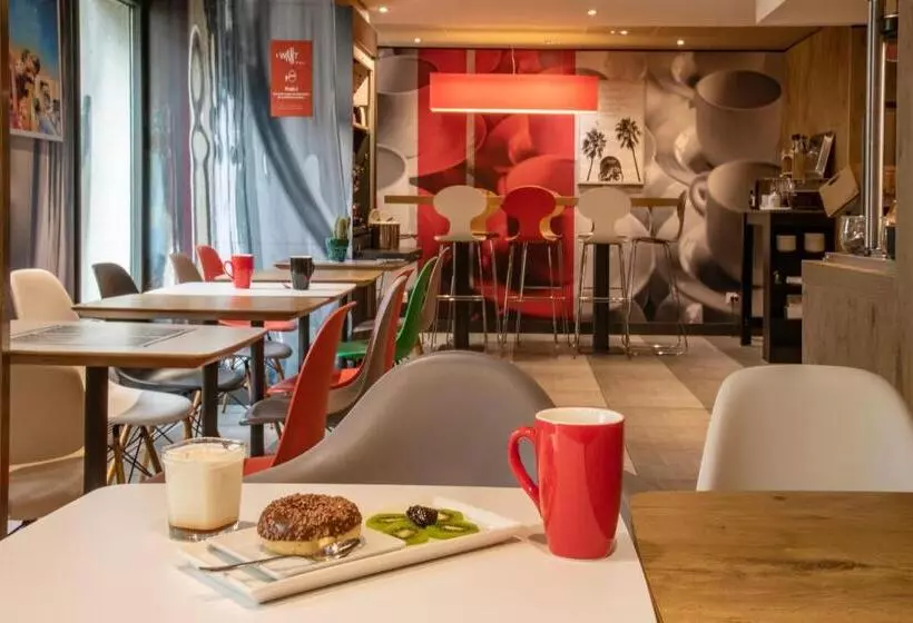 Отель Ibis Cannes Centre