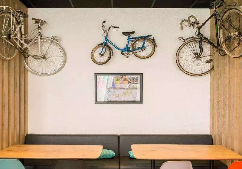 B&b Hotel Orléans Centre Foch