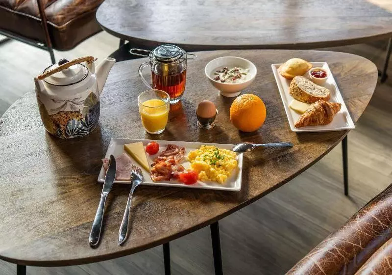 B&b Hotel Orléans Centre Foch