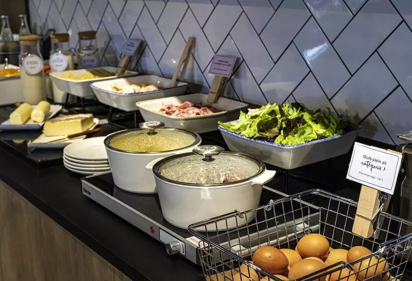 فندق Ibis Paris Rueilmalmaison