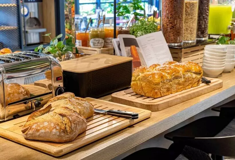 فندق Ibis Paris Rueilmalmaison