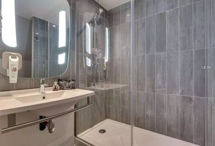 فندق Ibis Paris Rueilmalmaison