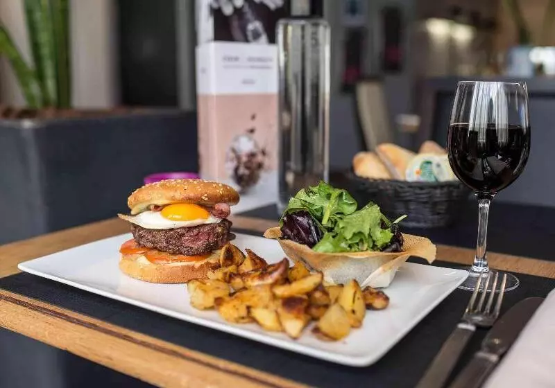 Novotel Angers Lac De Maine