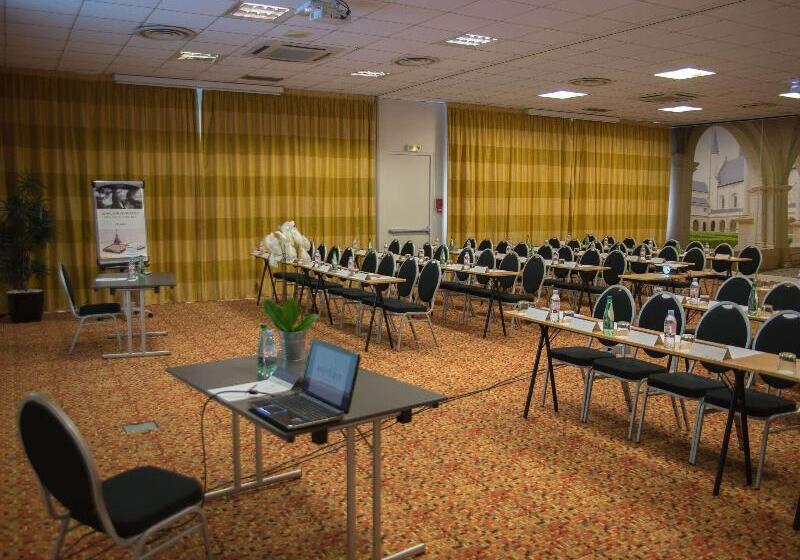 Novotel Angers Lac De Maine