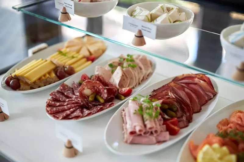 Отель Mercure Colmar Centre Champ De Mars