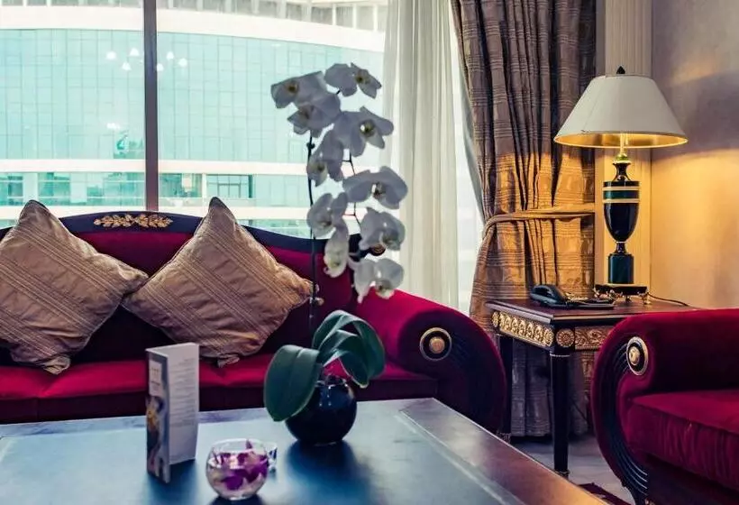 ホテル Millennium Downtown Abu Dhabi