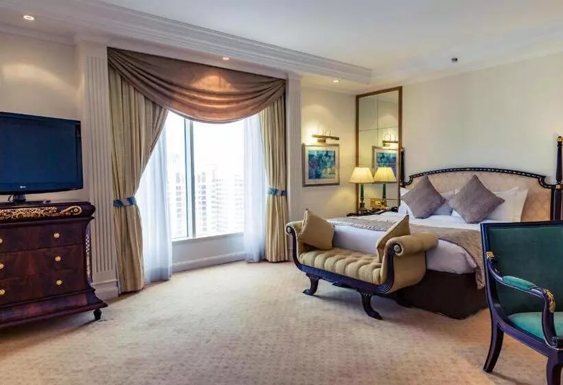 ホテル Millennium Downtown Abu Dhabi