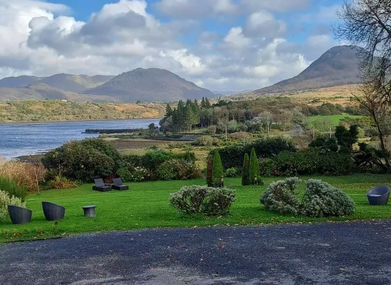 Отель Rosleague Manor