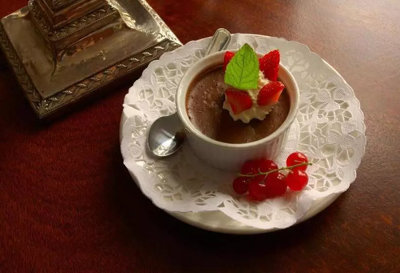 Отель Rosleague Manor