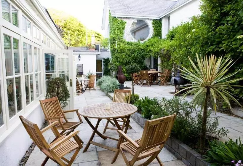 Отель Rosleague Manor