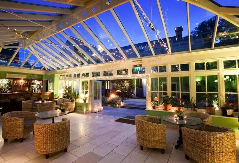 Отель Rosleague Manor