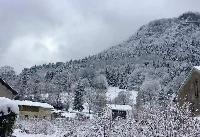 Отель Bon Accueil