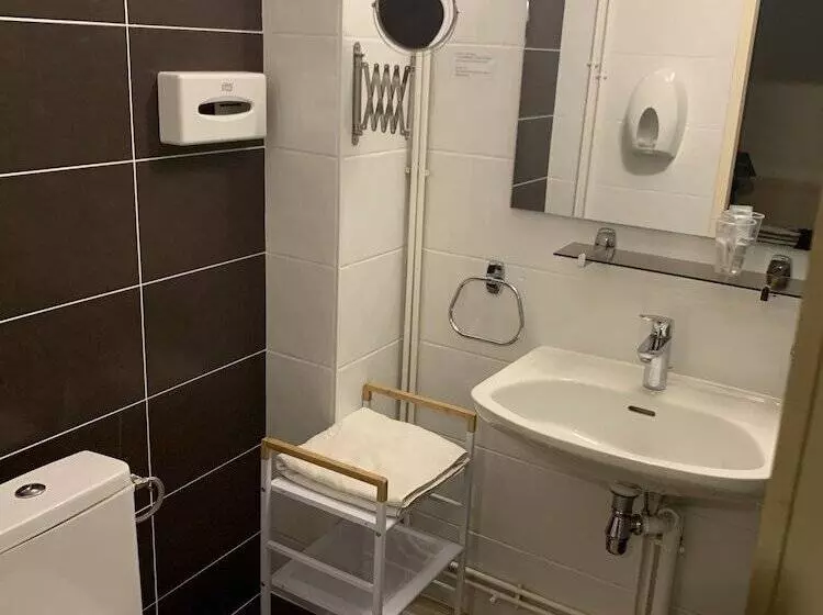 Отель Bon Accueil