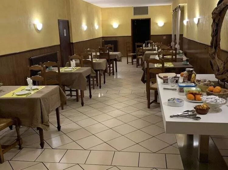 Отель Bon Accueil