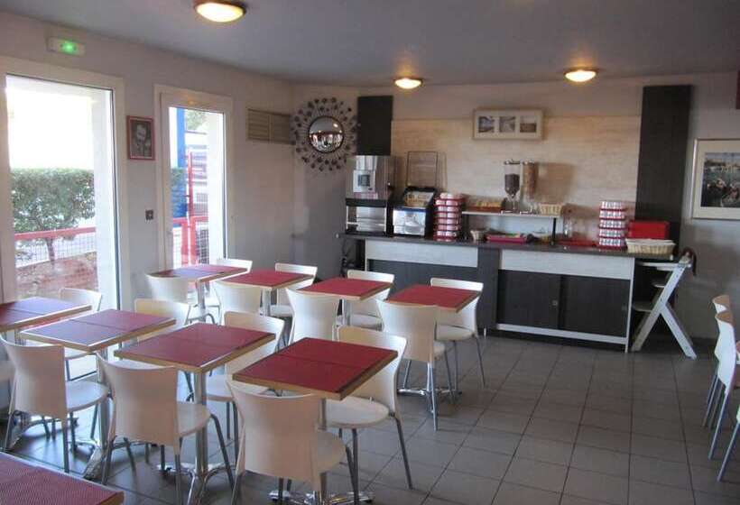 Brit Hotel Essentiel Sète / Balaruc