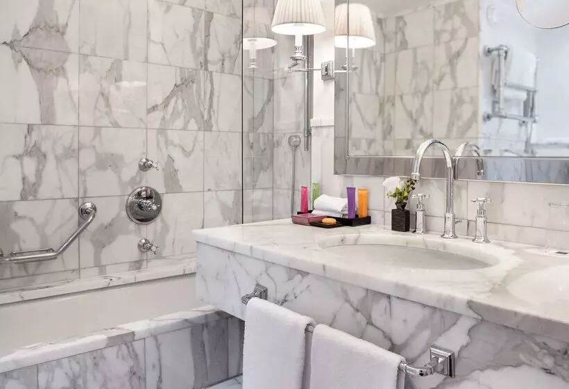 Castille Paris – Starhotels Collezione