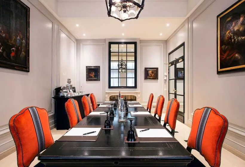 Castille Paris – Starhotels Collezione