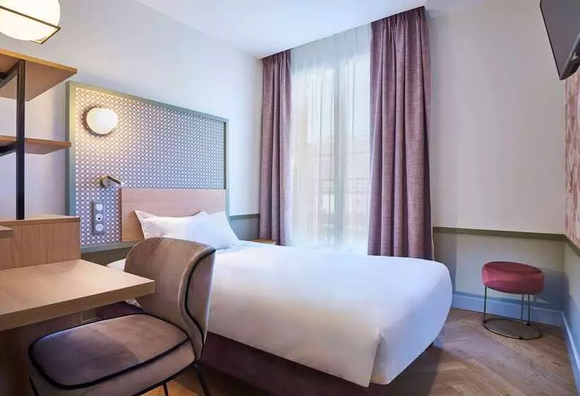 هتل Cervantes  By Happyculture