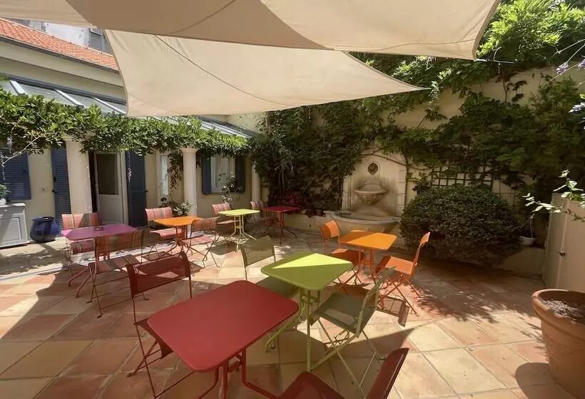 酒店 De La Fontaine