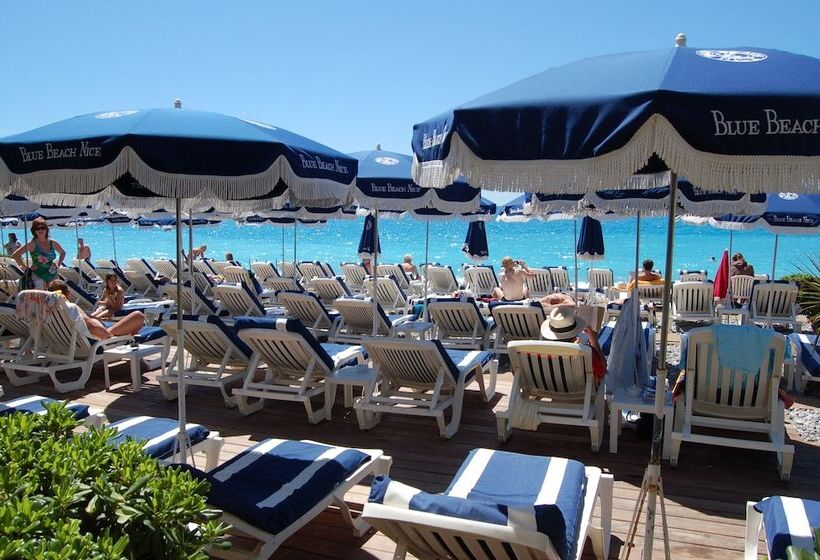 هتل De La Fontaine