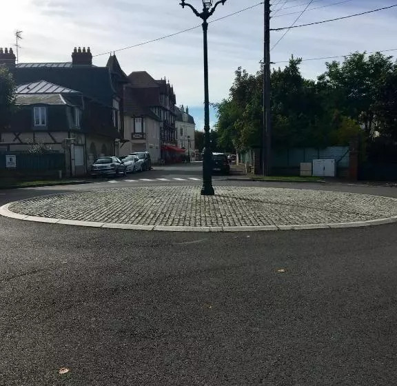 בית מלון כפרי De Paris