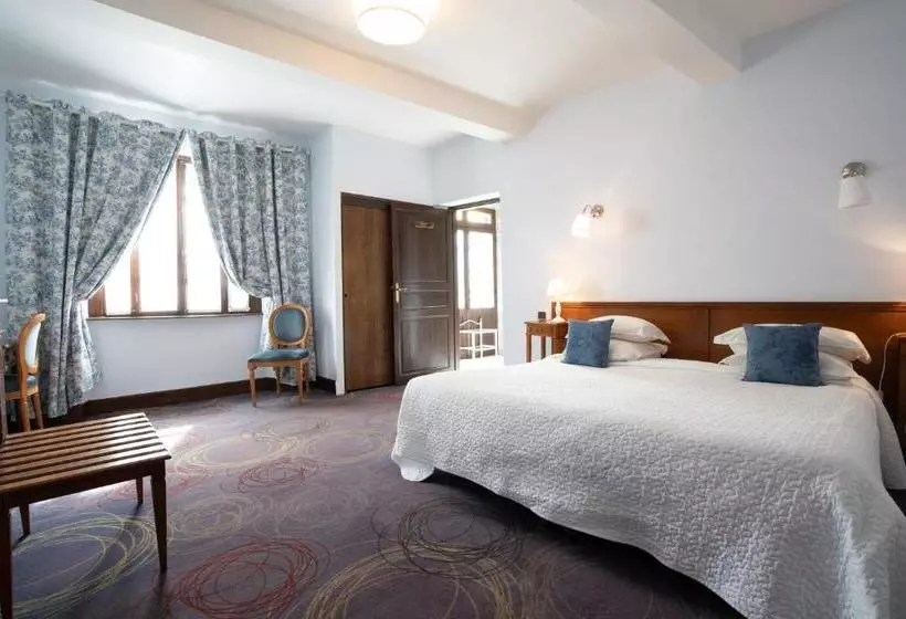 هتل Hostellerie Des Cèdres